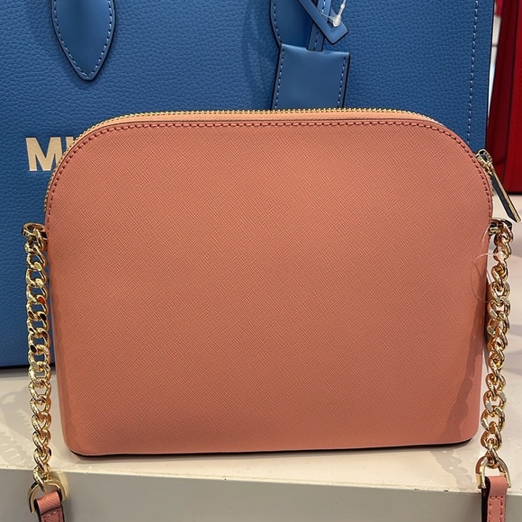 MICHAEL KORS 
Jet Set Travel Medium Dome Crossbody Bag XCROSS XBODY
Primrose
NWT - Picture 4 of 16